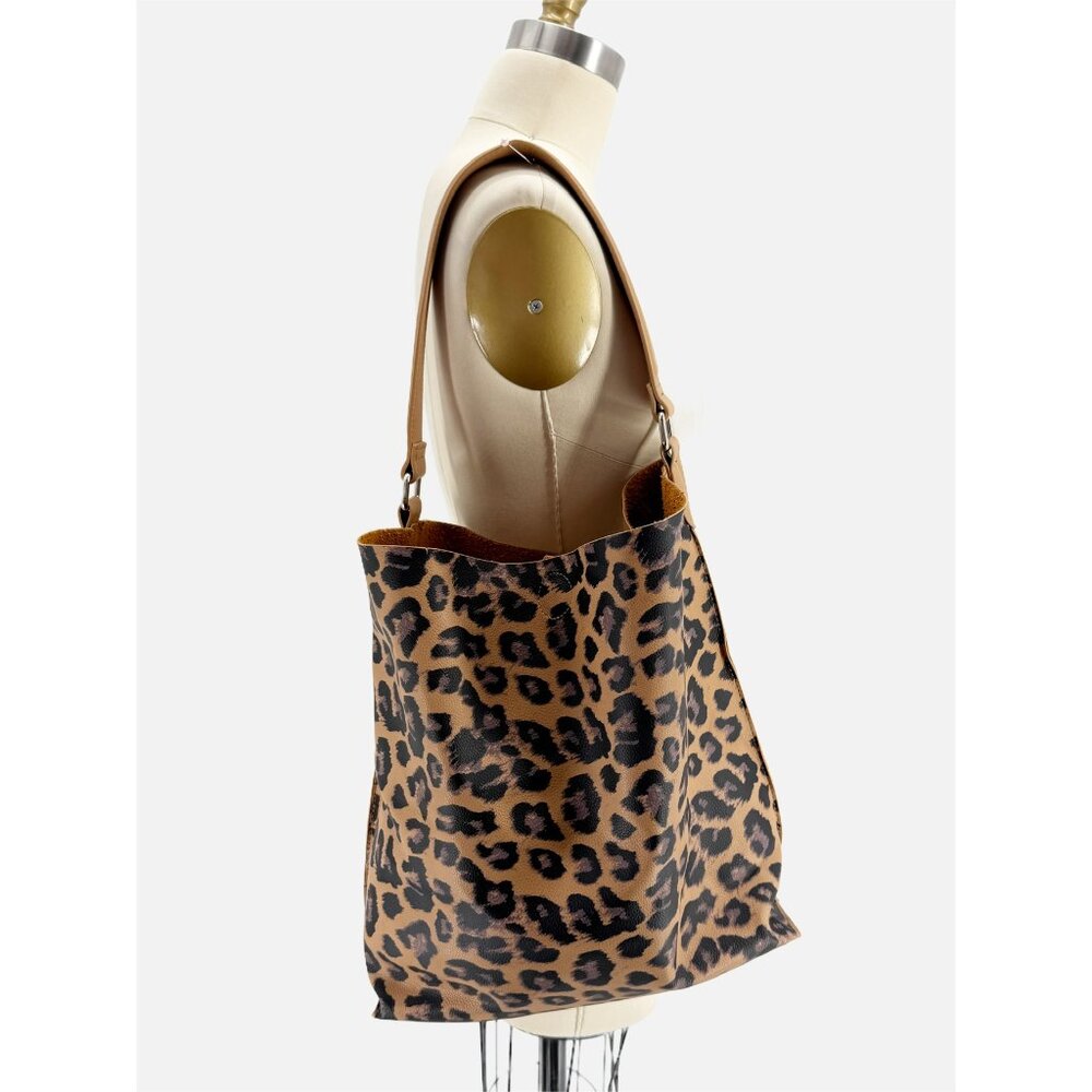 Barneys New York Animal Print Leather Brown Tote Bag w/ Pouch NEW - Picture 12 of 13